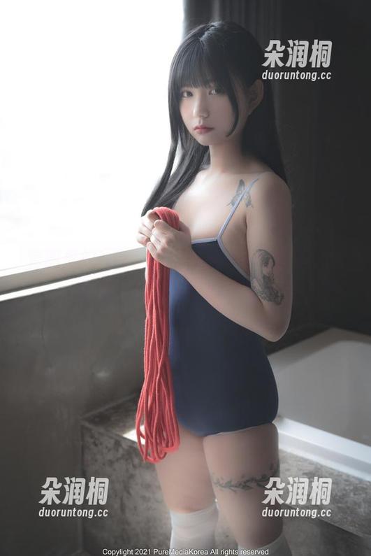 套图里的Hizzy(히지)美足：这腿型，这脚趾，让人直击心灵深处。