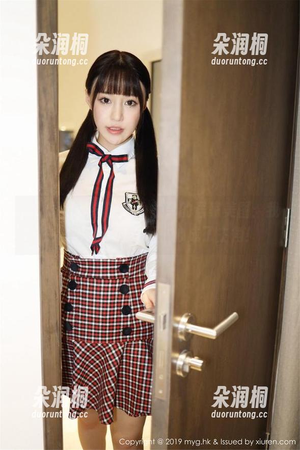 MyGirl美媛馆-小尤奈 MyGirl美媛馆 - 小尤奈的居家美图:我在厨房做饭时,不小心成了主角!