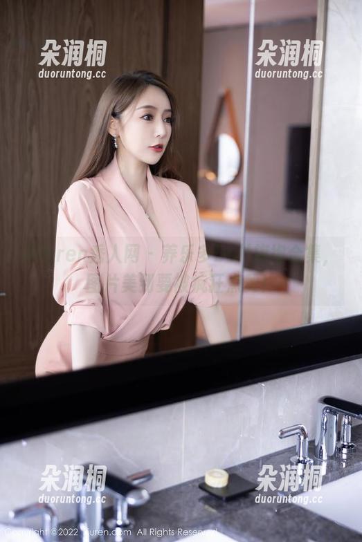 Xiuren秀人网 - 养乐多Doll旗袍合集，图片美到要被疯狂点赞！