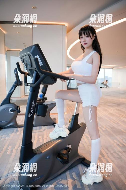 Xiuren秀人网-徐莉芝Booty Xiuren秀人网 - 不得了,徐莉芝Booty的肉丝新图集,辣得你不敢直视!