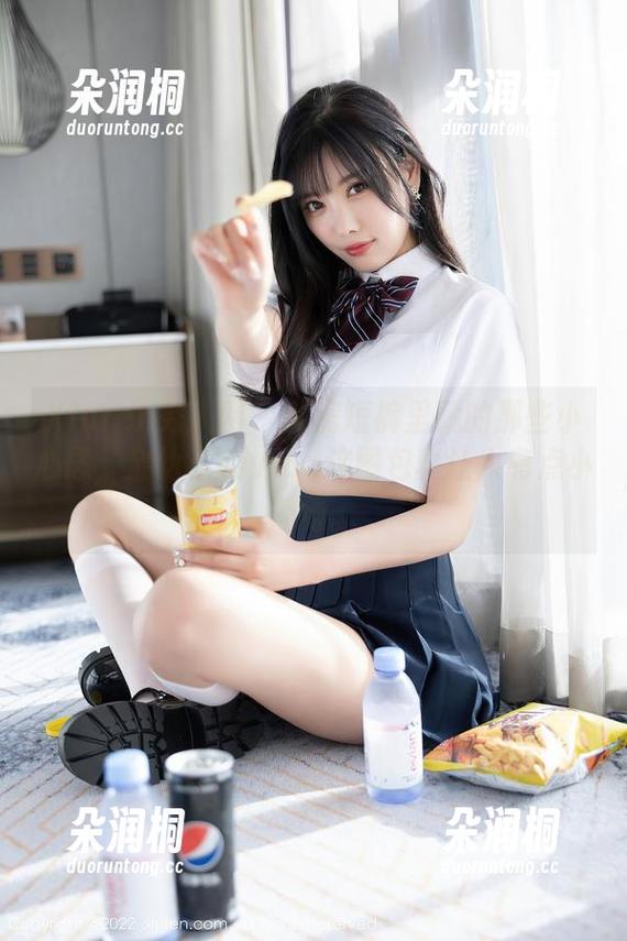 Xiuren秀人网-金幼汐Vivian Xiuren秀人网 - 私房短裤里藏的那些小心思,金幼汐Vivian这图包真让人有点小期待。