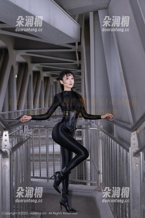 Xiuren秀人网 - 图库里的雨儿1494女仆，给你带来一丝打破常规的刺激。