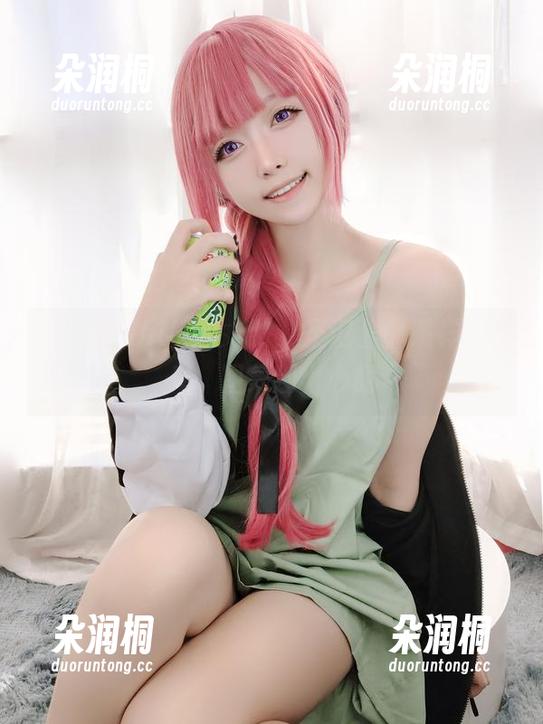 asagiriai(爱ちゃん)圣诞酱，照样无圣光，图集别出心裁