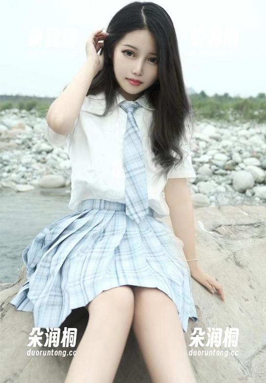 这里有些奇怪的假日气氛——eloise软软的圣诞原图，分享给迷失的人。