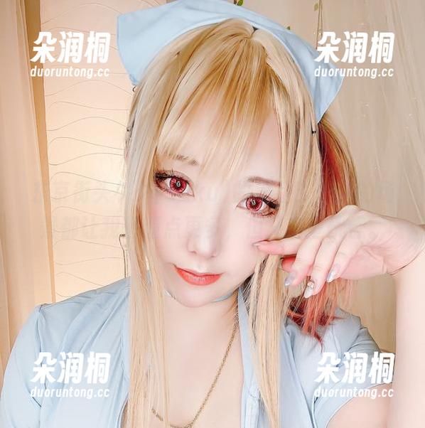 东京街头サク(saku)的美足，作品的场景都让我想懂点更多，但又有些恍惚。