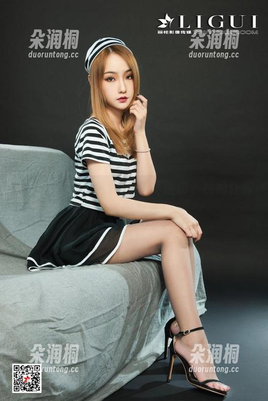 丽柜-然然 丽柜 - 看!然然的JK写真图册,瞬间让你想重返青春!