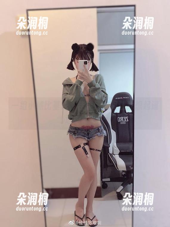 一组小熊比基尼，佳佳好难啊让我想起遥远的童年。