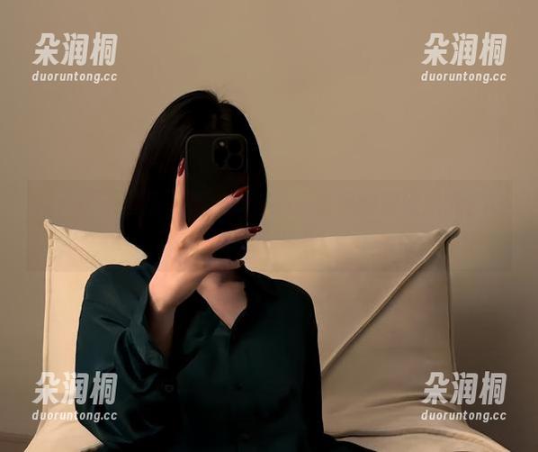 微密圈 - 图集更新，保守的二舅妈的蜜腿是怎样的卷起来的？