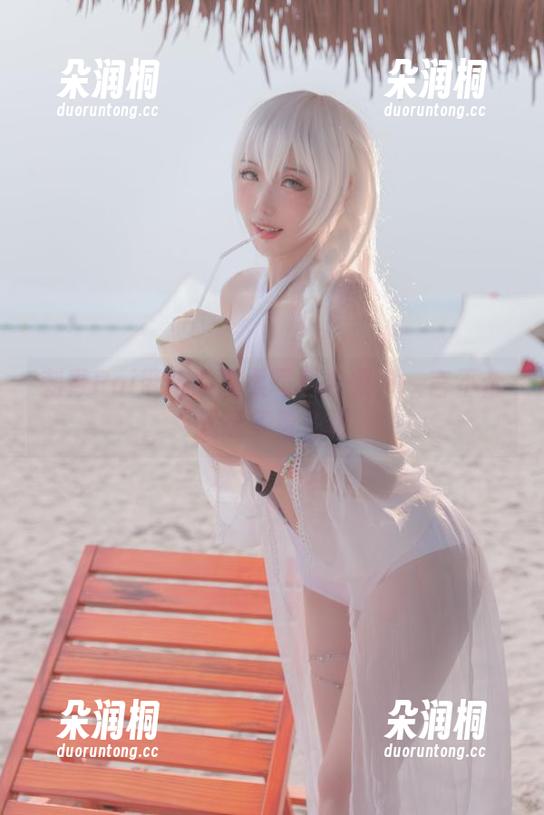 刺青Poi带来的温柔写真合集：一言不合就想多看几眼