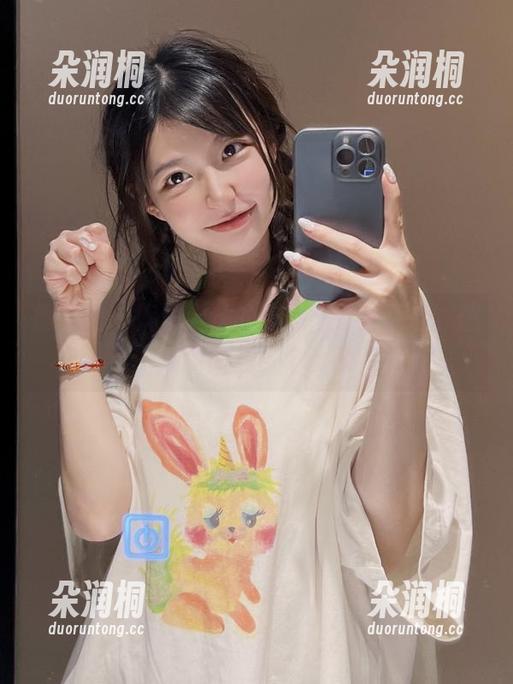 妮是老虎 微密圈 - 妮是老虎的作品:欲拒还迎,图集中的另一个侧面