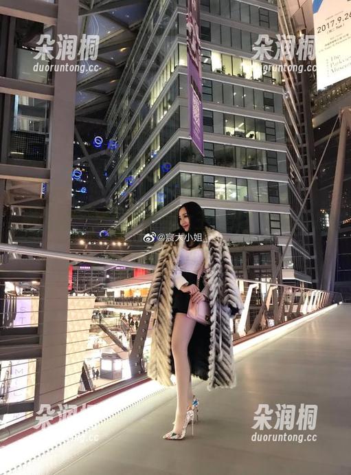 宸大小姐 微密圈 - 宸大小姐的女王图集,准备好接收挑剔的眼光了吗?