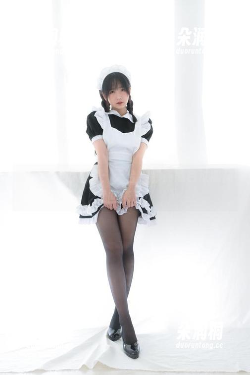 少女秩序 少女秩序原图集:天台,那条黑色过膝袜又回来了!