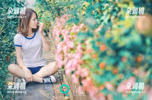 推女神-莫晓茜sunny 推女神 - 莫晓茜sunny的空姐系列,图库里的不经意,仿佛窗外的云彩,让人也想飞一飞。