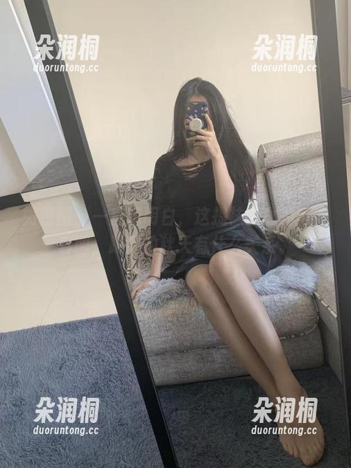 提袜少女 微密圈 - 一直想明白,这提袜少女的毛衣套图,跟我的秋天有什么关系。