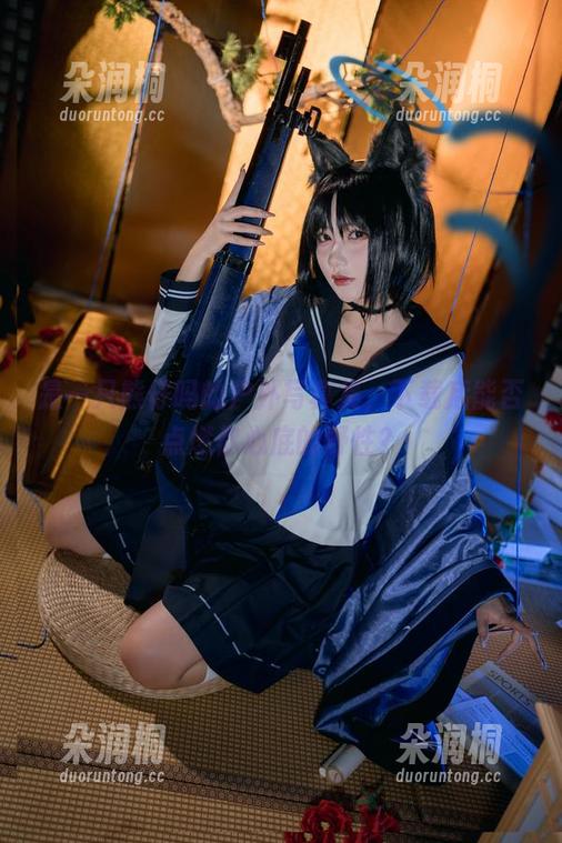 是一只熊仔吗的户外写真集，下载后能否点燃你心底的野性？
