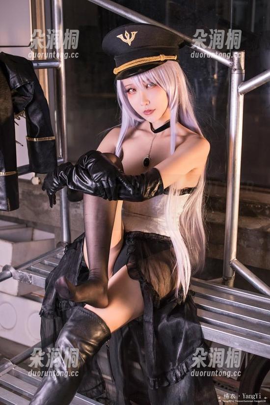 杨衣yangyi 更新预告:杨衣yangyi的“FOOTTIER”作品集,脚趾头也在打卡。