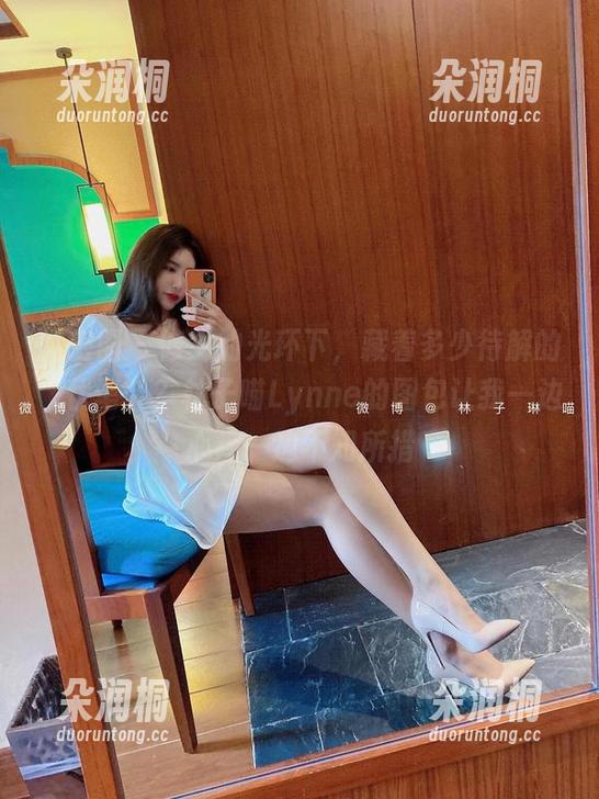 林子喵Lynne 微密圈 - 修女的光环下,藏着多少待解的“伏笔”?林子喵Lynne的图包让我一边心痒一边不知所措
