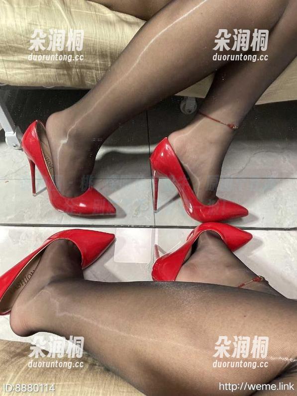 微密圈 - 桃沢樱呀化身奶牛，原图个性满分，别忘了下载分享一波！