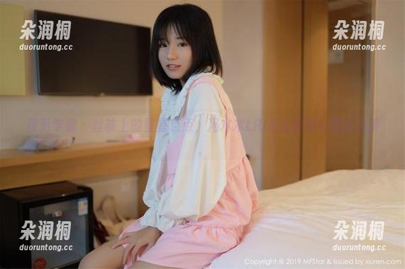 模范学院-冯木木LRIS 模范学院 - 丝袜上的星星点点,冯木木LRIS最新照片要你点赞。