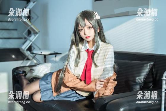 免费原图获取樱井小莜眼镜独家秘诀，你看的不止是眼镜吧？