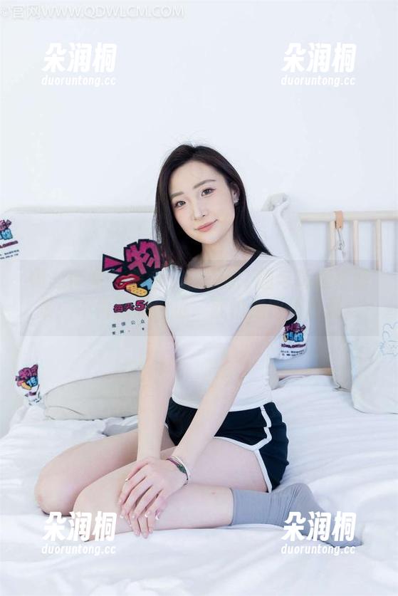 物恋传媒-佳琪 物恋传媒 - 集合了佳琪的T恤与高跟鞋图集:不怕路途遥远,就怕走路不带风!