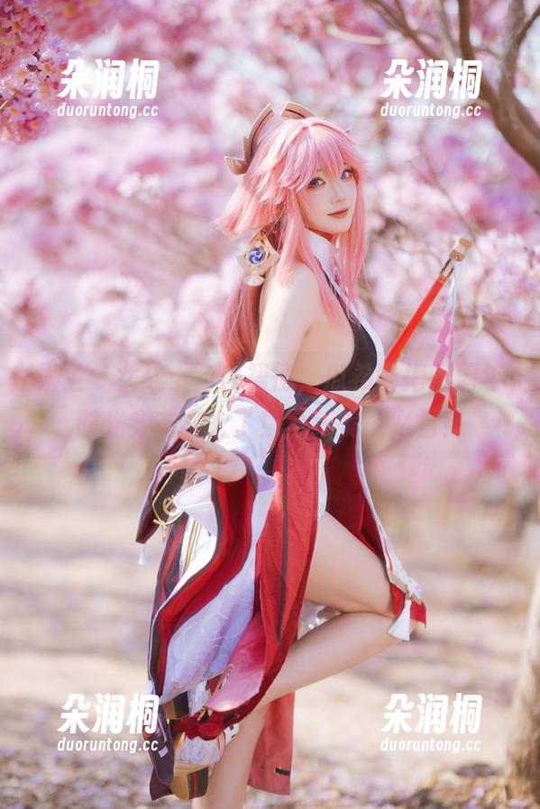 瓜希酱 伽兰‘女战士’白裙德,瓜希酱把三周年时光穿在身上了!全新美图必看!