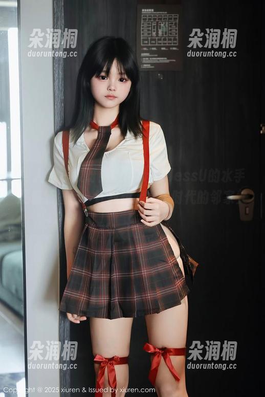 秀人网 - 哎呀！CherryBlessU的水手服最新图包，让我想起学生时代的邻家女！