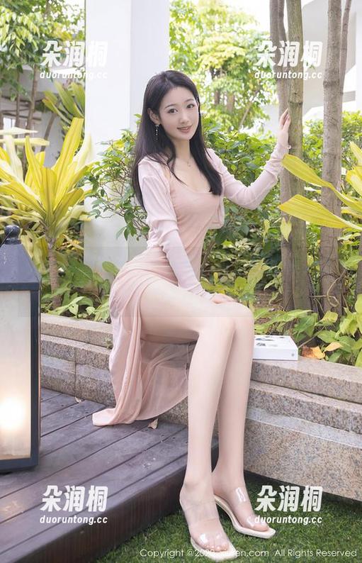 秀人网-南乔 秀人网 - 在线直击南乔,写真照比我女友还养眼!