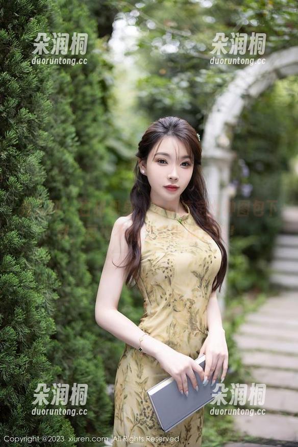 秀人网-白甜 秀人网 - 白甜现身,带你搞定女神图包下载,再也不怕空白的朋友圈!