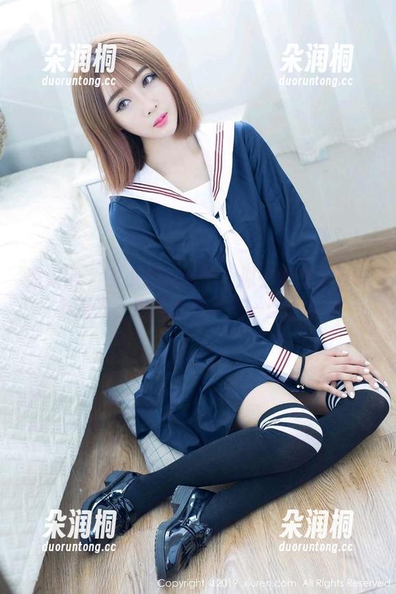 秀人网-谢小葱 秀人网 - 谢小葱的新作:似乎学妹还有许多过去,图片合集带来一些小暗示