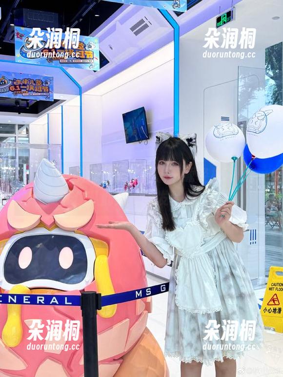 秋山AkI的双马尾，高清下载轻松获取，让你从此对别的发型无感！