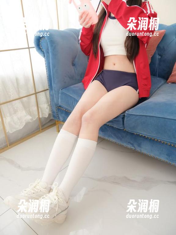 紧急企划-小恩 紧急企划 - 毛衣图鉴:小恩外套里藏了多少小宇宙?