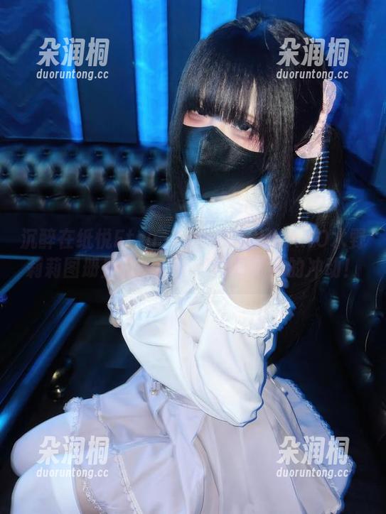 沉醉在纸悦Etsu_ko的KAGUYANO水野莉莉图册里，有种不想回归现实的冲动！