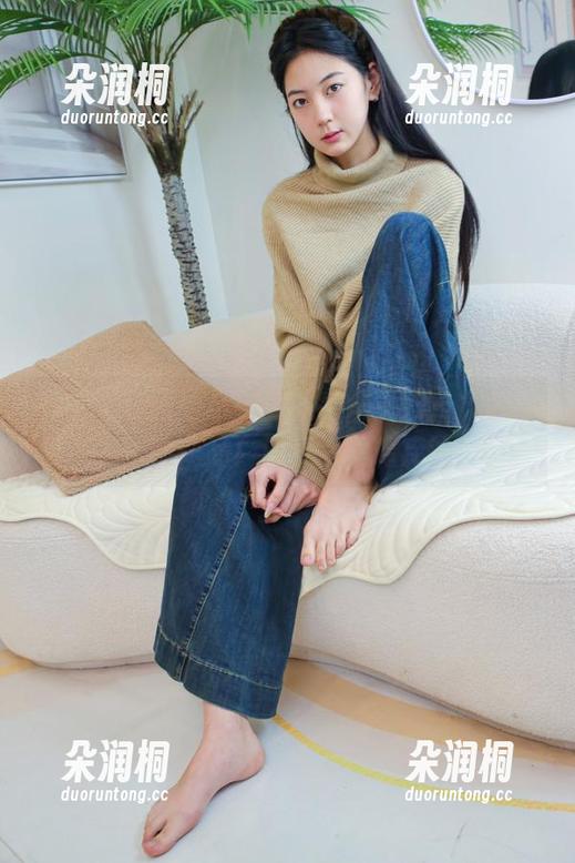 绮梦摄影 - 蔡蔡的礼服与众不同，竟然是免费的作品！让我心里痒痒的！