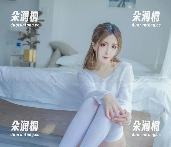 翎柒菜菜的作品，学姐像一缕懒散的风