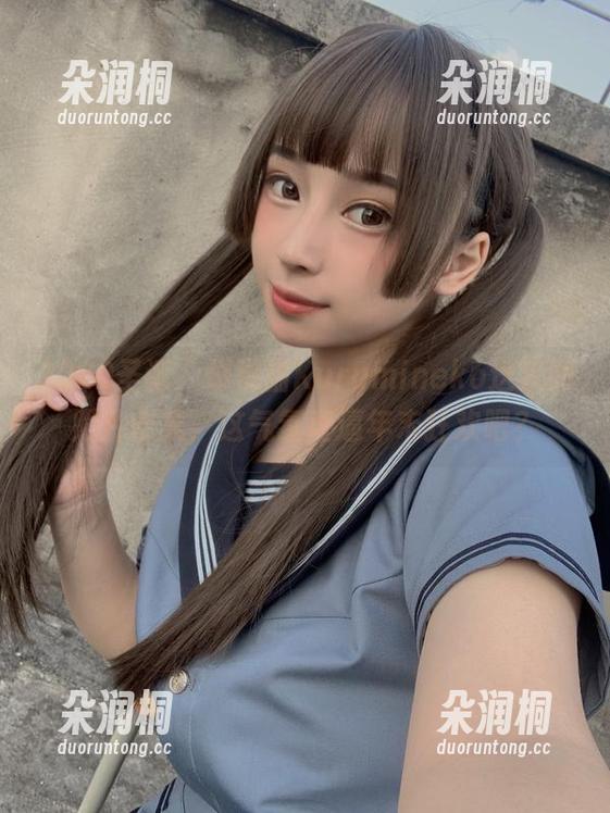2020圣诞，胡桃猫Kurumineko送来的照片合集，这气氛直逼年末狂欢吧？