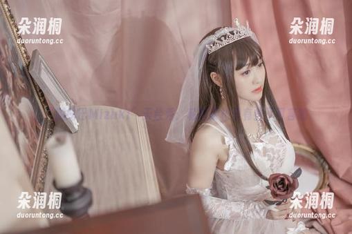 “脱尾巴Mizuki”天台秀：私拍素材里有些不可言喻