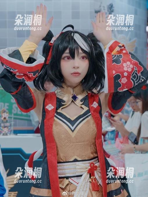 看舞小喵的新学妹图库，有图有真相，分享直击心底。