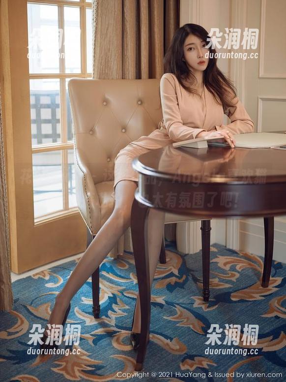 花漾show - 这组作品，Angela喜欢猫随手搞搞私拍，也太有氛围了吧！