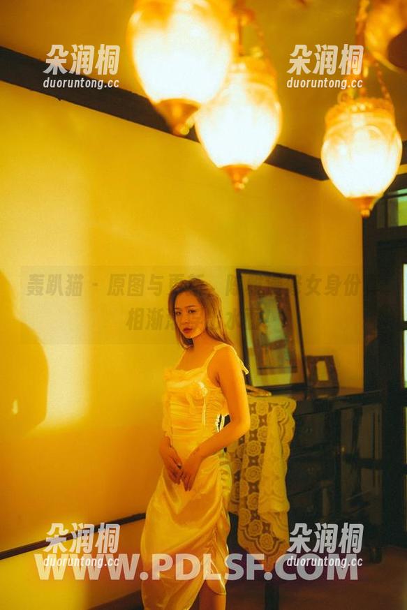 轰趴猫-陈雅漫 轰趴猫 - 原图与更新,陈雅漫修女身份真相渐渐浮出水面!