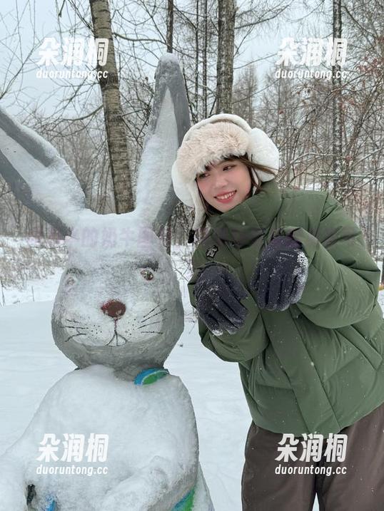 闪月半 闪月半的奶牛图包,高清到连草都清晰可见