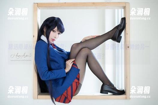雨波HaneAme 精选雨波HaneAme图包:雨水下的制服,仿佛在说着她的另一面……或者她的许多面?