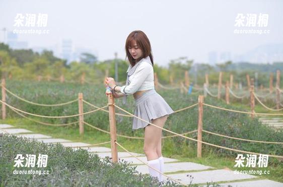 魔镜街拍 情人节的魔镜街拍上,多了一些陌生人的美图,是我眼写错了?